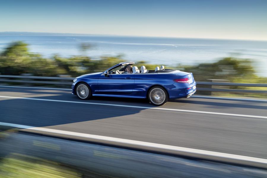  Mercedes-Benz C400 4Matic Cabriolet AMG Line 2016 года  (фото 14 из 30)